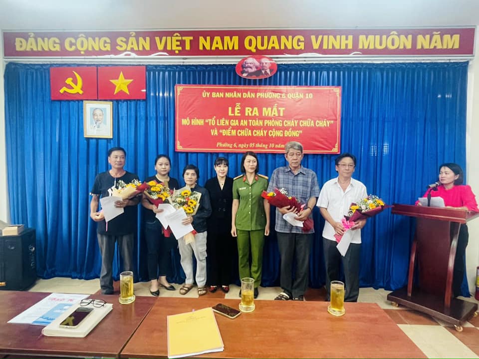 Image: Phường 6, Quận 10 tổ chức ra mắt mô hình “Tổ liên gia an toàn phòng cháy chữa cháy” và “Điểm chữa cháy công cộng