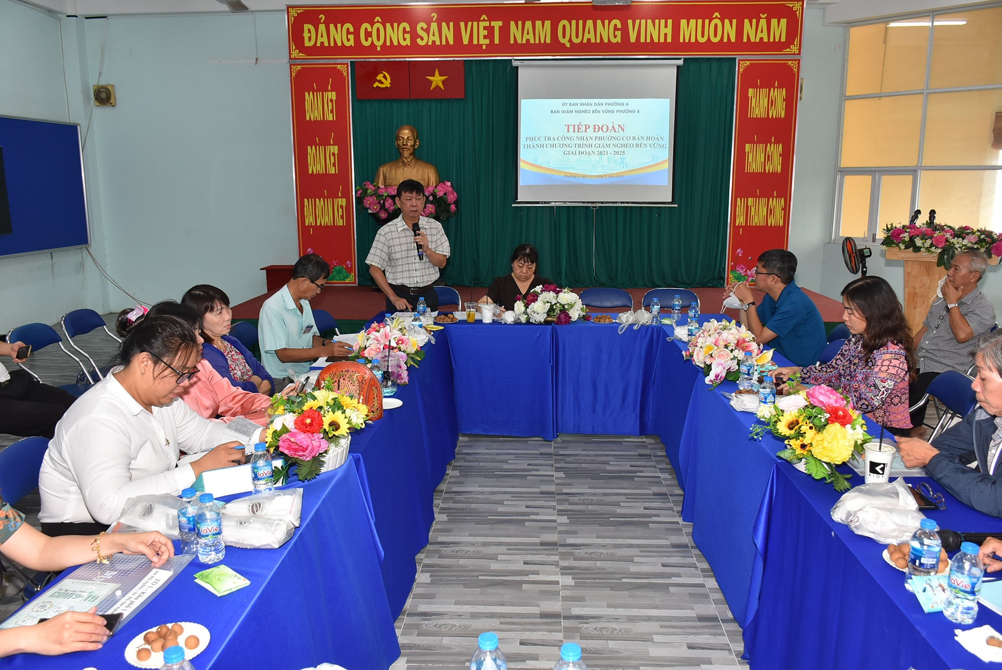 Image: PHÚC TRA CÔNG NHẬN PHƯỜNG 6 CƠ BẢN HOÀN THÀNH CHƯƠNG TRÌNH GIẢM NGHÈO BỀN VỮNG GIAI ĐOẠN 2021 - 2025