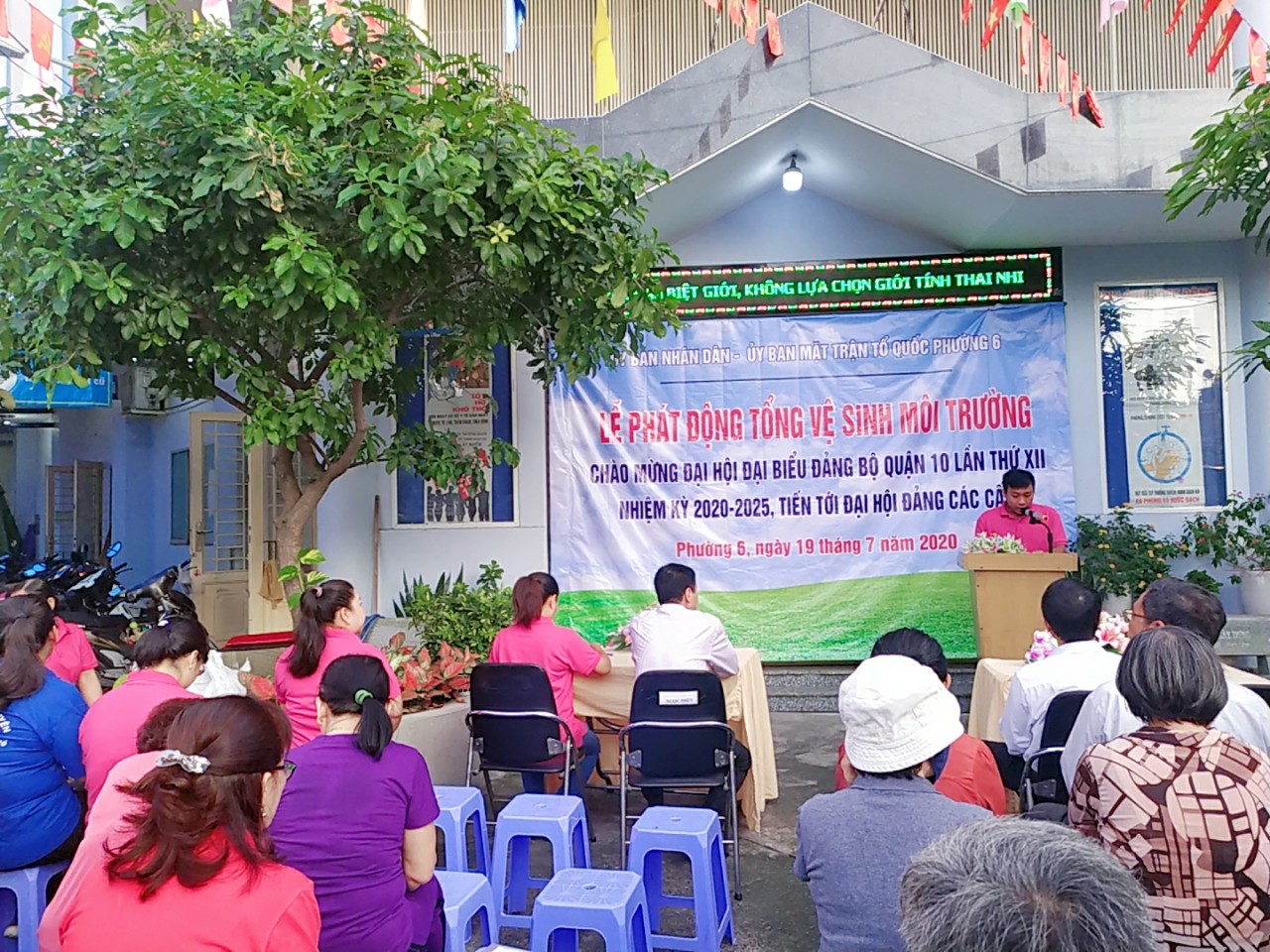 Image: Lễ phát động tổng vệ sinh chào mừng Đại hội đại biểu  Đảng bộ Quận 10 lần thứ XII nhiệm kỳ 2020-2025 